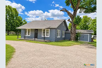 303 San Marcos Highway, Luling, TX 78648 - Photo 1