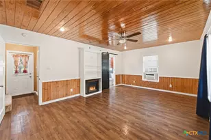 312 Gerald Dr, Blanco, TX 78606 - Photo 12