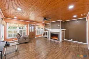 312 Gerald Dr, Blanco, TX 78606 - Photo 6