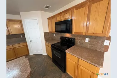 303 Leo Lane, Killeen, TX 76542 - Photo 6