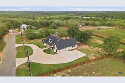 1 Post Oak Street, Gonzales, TX 78629 - Photo 2