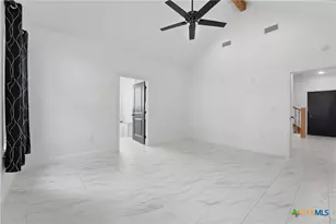 1 Post Oak St, Gonzales, TX 78629 - Photo 10