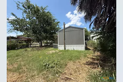 717 Blyth Road, Victoria, TX 77904 - Photo 18