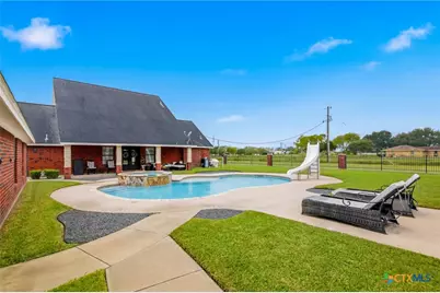 467 Burkhart Road, Victoria, TX 77905 - Photo 30