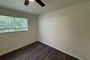 128 Coers Cir, San Marcos, TX 78666 - Photo 8