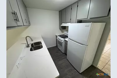 128 Coers Circle #B, San Marcos, TX 78666 - Photo 2