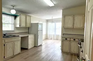 342 Co Rd 412, Edna, TX 77957 - Photo 8