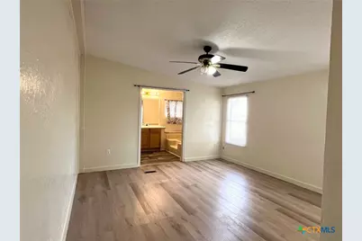 342 County Road 412, Edna, TX 77957 - Photo 12