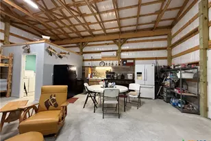 407 W Oakland Ave, Seadrift, TX 77983 - Photo 14