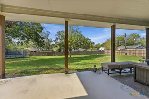 922 N Ave F, Shiner, TX 77984 - Photo 32