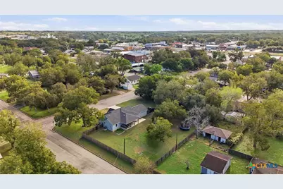922 N Avenue F, Shiner, TX 77984 - Photo 40