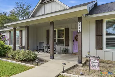 922 N Avenue F, Shiner, TX 77984 - Photo 4
