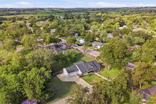 922 N Ave F, Shiner, TX 77984 - Photo 38