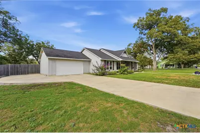 922 N Avenue F, Shiner, TX 77984 - Photo 46
