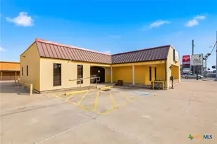 3602 Navarro, Victoria, TX 77904 - Photo 1