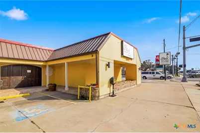 3602 Navarro, Victoria, TX 77904 - Photo 24