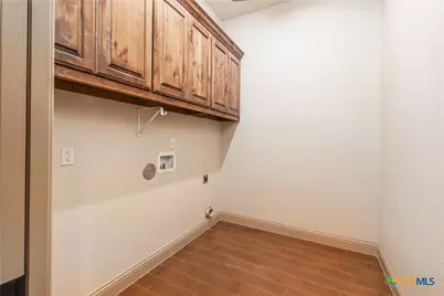 300 Eagle Landing Drive, Belton, TX 76513 - Photo 32