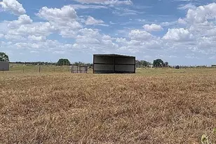1126 Co Rd 176, Hallettsville, TX 77964 - Photo 28