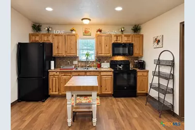 1708 W Main Street, Gatesville, TX 76528 - Photo 10