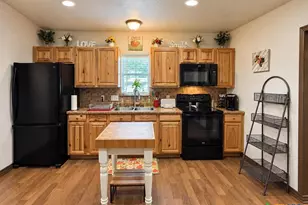 1708 W Main St, Gatesville, TX 76528 - Photo 10