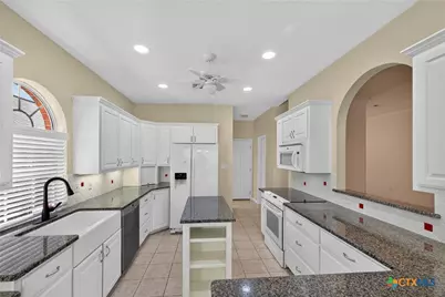 2750 Morning Star, New Braunfels, TX 78132 - Photo 4