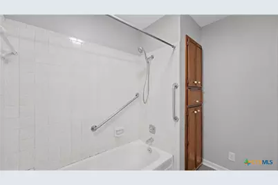 1314 S Mesquite Avenue, New Braunfels, TX 78130 - Photo 36