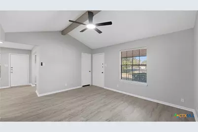 1314 S Mesquite Avenue, New Braunfels, TX 78130 - Photo 18