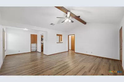 1314 S Mesquite Avenue, New Braunfels, TX 78130 - Photo 4