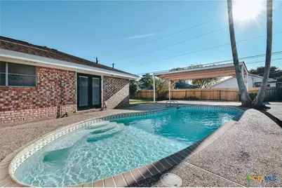 205 King Arthur Street, Victoria, TX 77904 - Photo 34