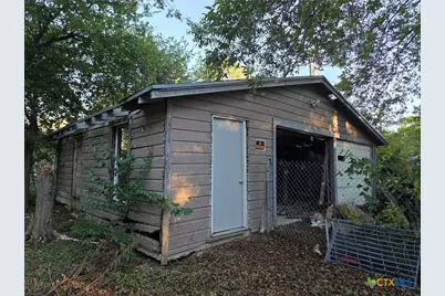 915 N 2nd Street, Temple, TX 76501 - Photo 18