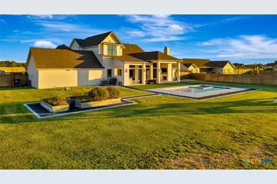 425 Sendera Loop, Victoria, TX 77904 - Photo 38
