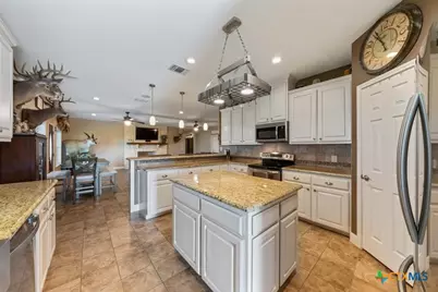 2888 County Road 136, Kenedy, TX 78119 - Photo 12
