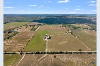 2888 County Road 136, Kenedy, TX 78119 - Photo 2