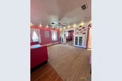 619 N Main Street, Belton, TX 76513 - Photo 4