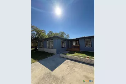 277 N Washington Avenue, New Braunfels, TX 78130 - Photo 1