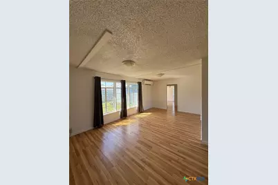 277 N Washington Avenue, New Braunfels, TX 78130 - Photo 4