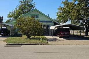 704 S 19th St, Temple, TX 76504 - Photo 1