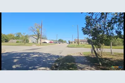 704 S 19th Street, Temple, TX 76504 - Photo 4