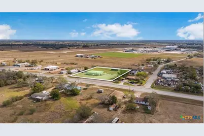 803 US Highway 77A N, Yoakum, TX 77995 - Photo 2