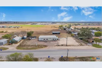803 US Highway 77A N, Yoakum, TX 77995 - Photo 16