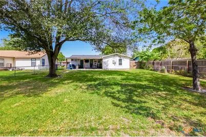 1109 E Polk Avenue, Victoria, TX 77901 - Photo 18