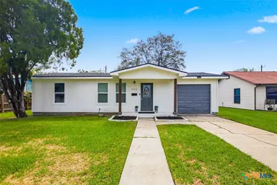 1109 E Polk Avenue, Victoria, TX 77901 - Photo 1