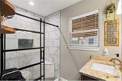 1109 E Polk Avenue, Victoria, TX 77901 - Photo 12