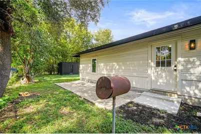 2304 Louise Street, Seguin, TX 78155 - Photo 18