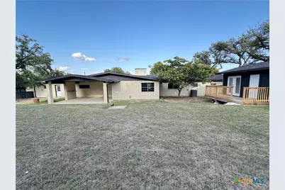 204 S Race Street, Lampasas, TX 76550 - Photo 4