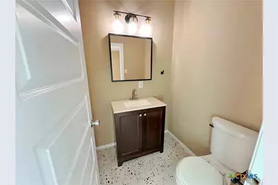 204 S Race Street, Lampasas, TX 76550 - Photo 28