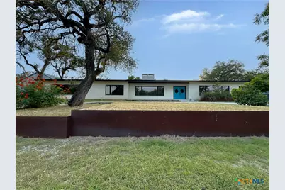 204 S Race Street, Lampasas, TX 76550 - Photo 1