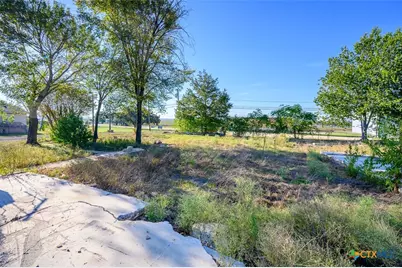201 N 3rd Street, Nolanville, TX 76559 - Photo 4