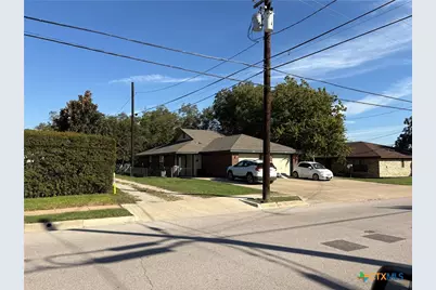 306 S Walnut Street, Lampasas, TX 76550 - Photo 10