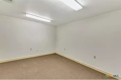 306 N Wells Street, Edna, TX 77957 - Photo 30